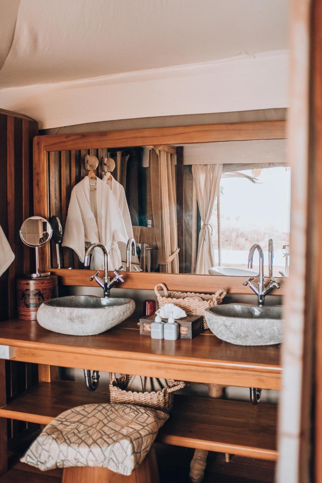 קו יאו נוי 9 Hornbills Tented Camp (Adults Only) מראה חיצוני תמונה